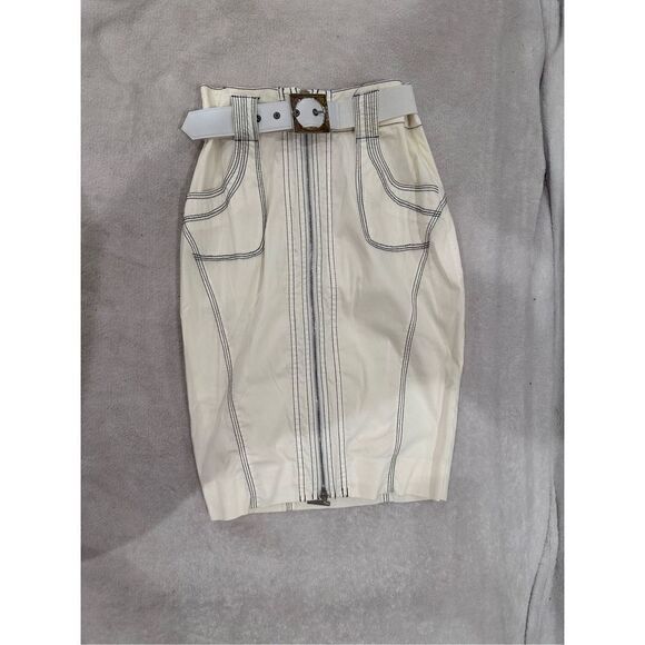 BEBE white skirt women’s with belt size 2 - Picture 1 of 3